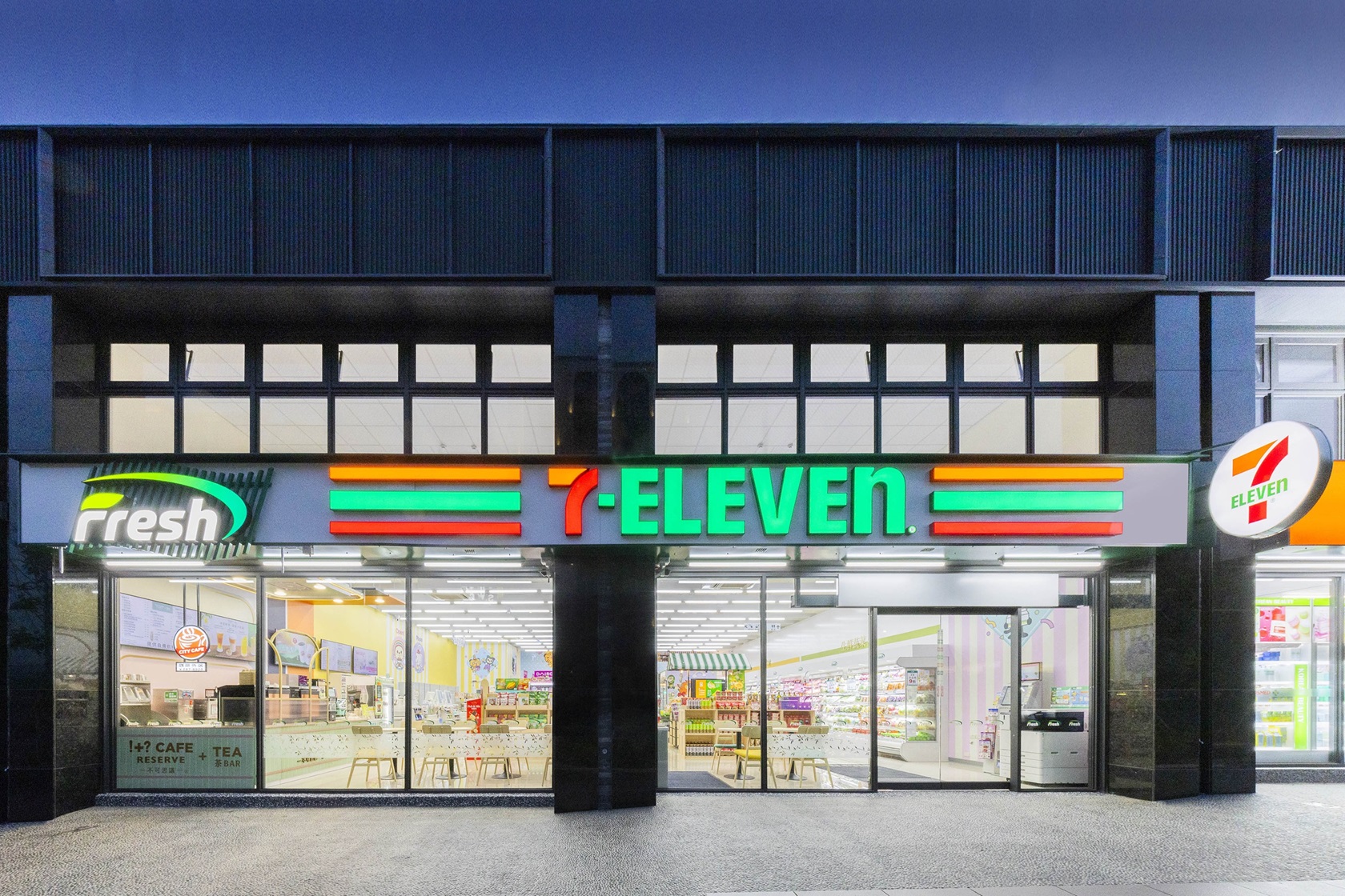 小七又發威！7-11全台首間「DAISO大創專區」，千款商品49元起、24小時開逛