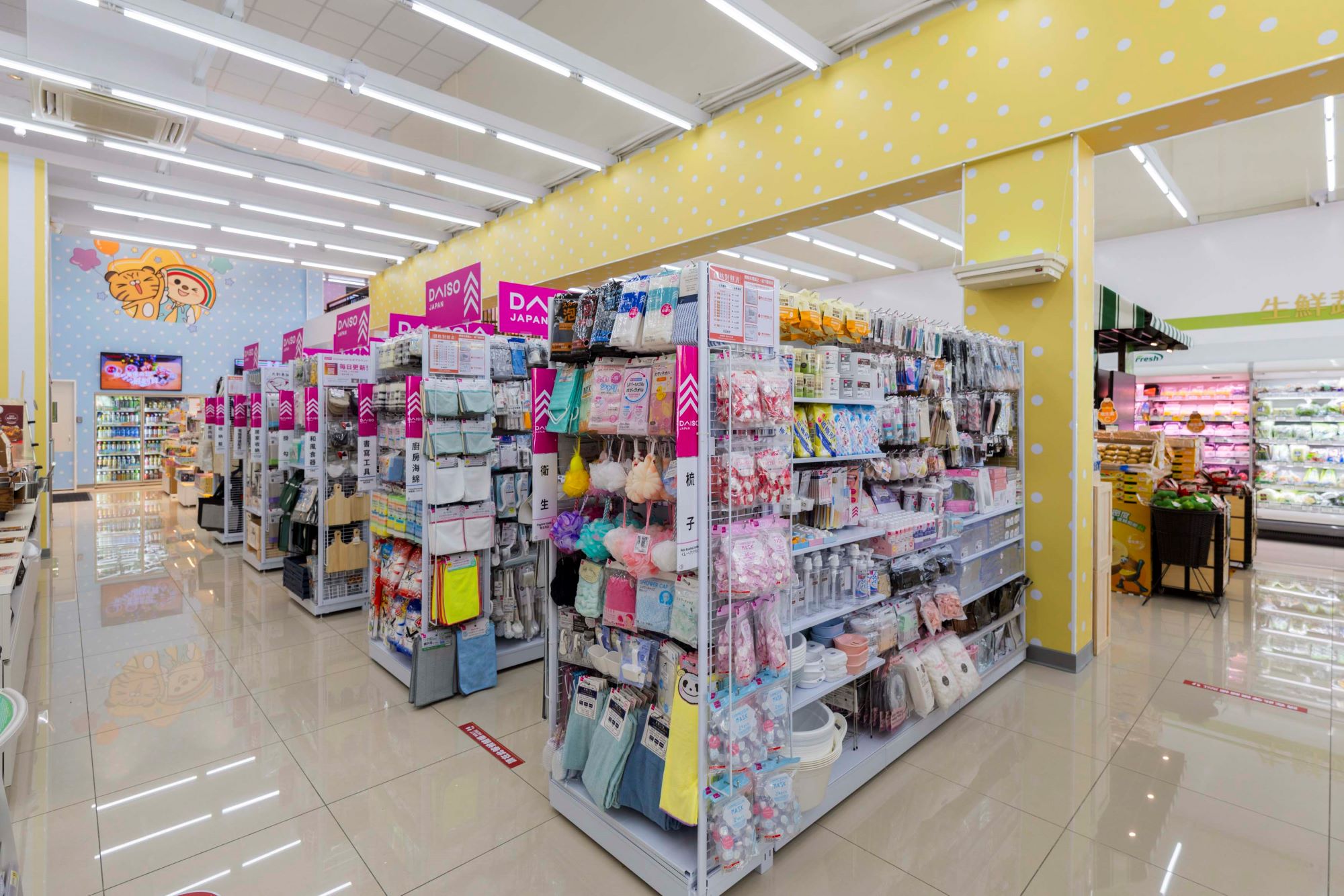 小七又發威！7-11全台首間「DAISO大創專區」，千款商品49元起、24小時開逛