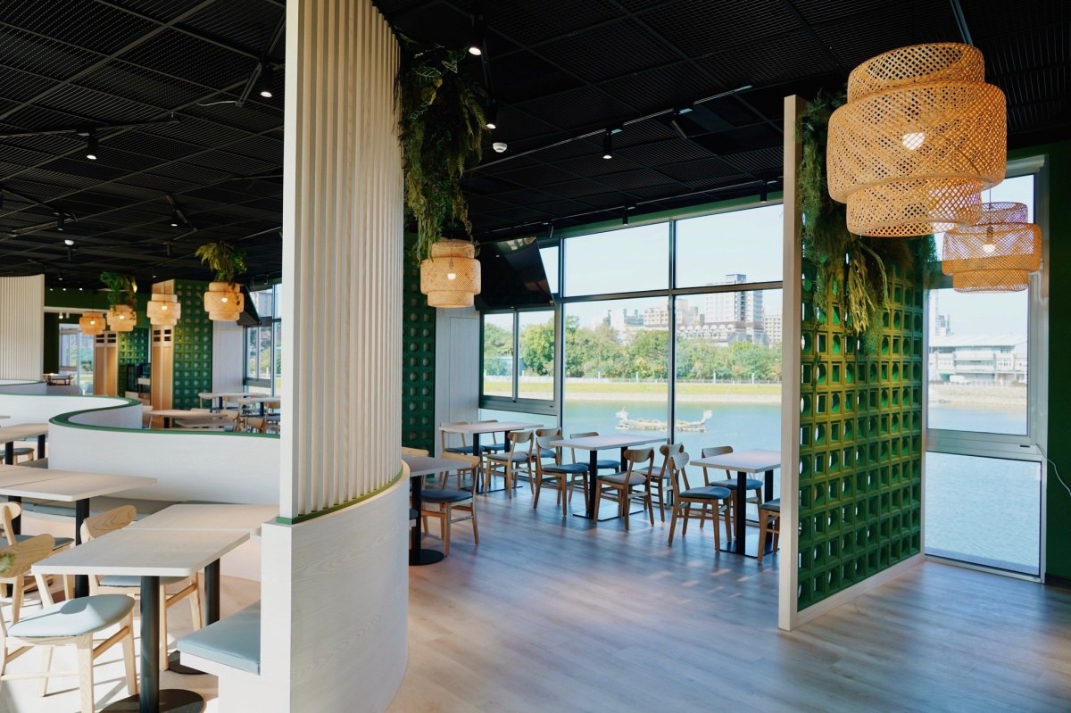 下午茶399元吃到飽！「全台最美湖景餐廳」新登場，熱食、海鮮、甜點無限夾