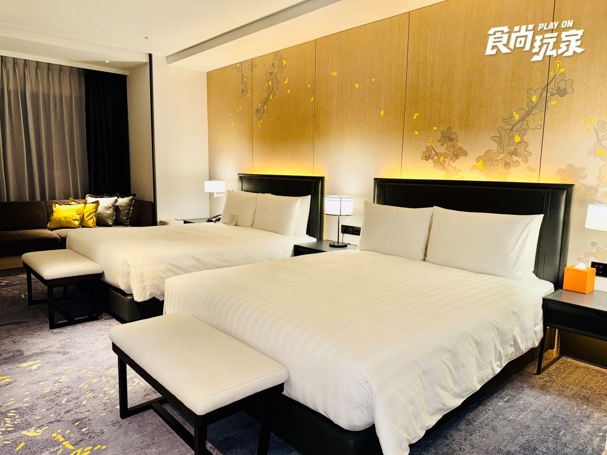 豪華早餐吃到飽！高雄日航酒店開箱：入住家庭房、美拍空中泳池、享受三溫暖