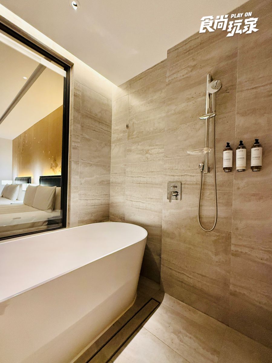 豪華早餐吃到飽！高雄日航酒店開箱：入住家庭房、美拍空中泳池、享受三溫暖