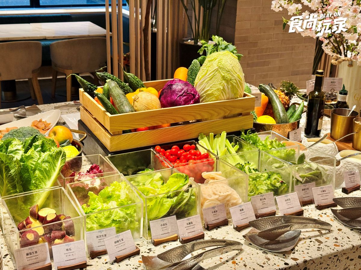 豪華早餐吃到飽！高雄日航酒店開箱：入住家庭房、美拍空中泳池、享受三溫暖