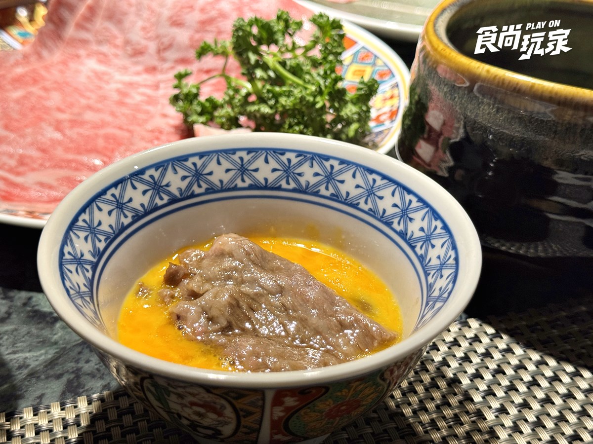 台北預約困難店＋1！「隱藏版壽喜燒」爽嗑米澤牛、帝王蟹，免費送康乃馨永生花