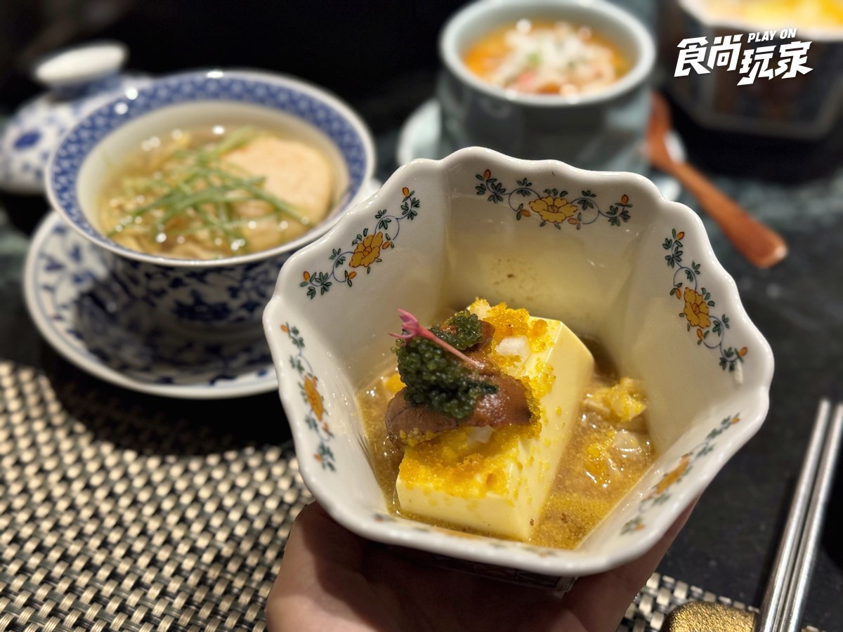 台北預約困難店＋1！「隱藏版壽喜燒」爽嗑米澤牛、帝王蟹，免費送康乃馨永生花