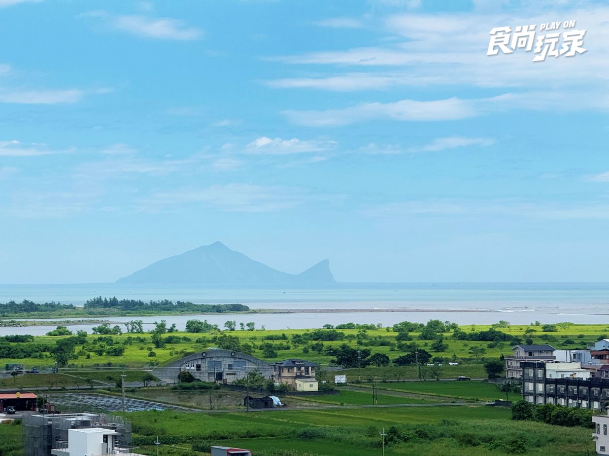 近距離互動水豚寶寶！入住宜蘭綠舞送斑比山丘門票＋禮包，春季旅展優惠開搶