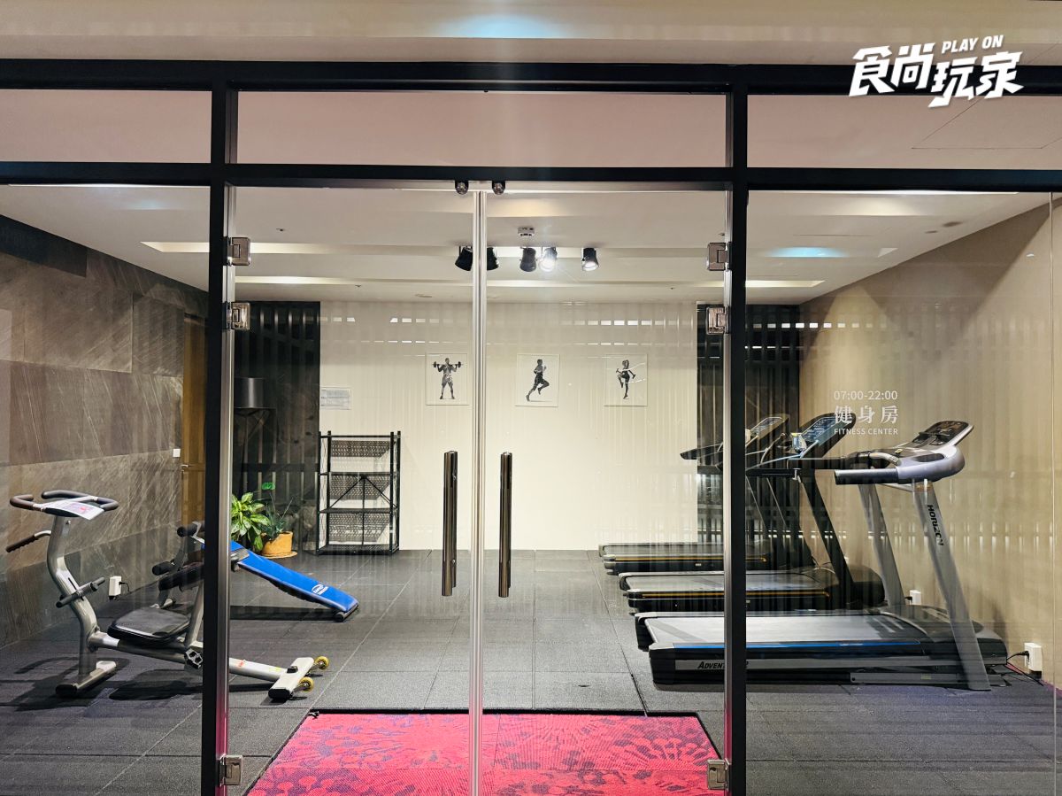 近距離互動水豚寶寶！入住宜蘭綠舞送斑比山丘門票＋禮包，春季旅展優惠開搶