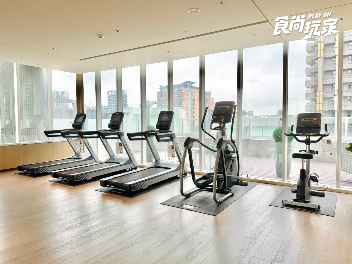 台中住宿推薦！「采寓」鄰近各大百貨、購物中心，享用全台最美公園咖啡