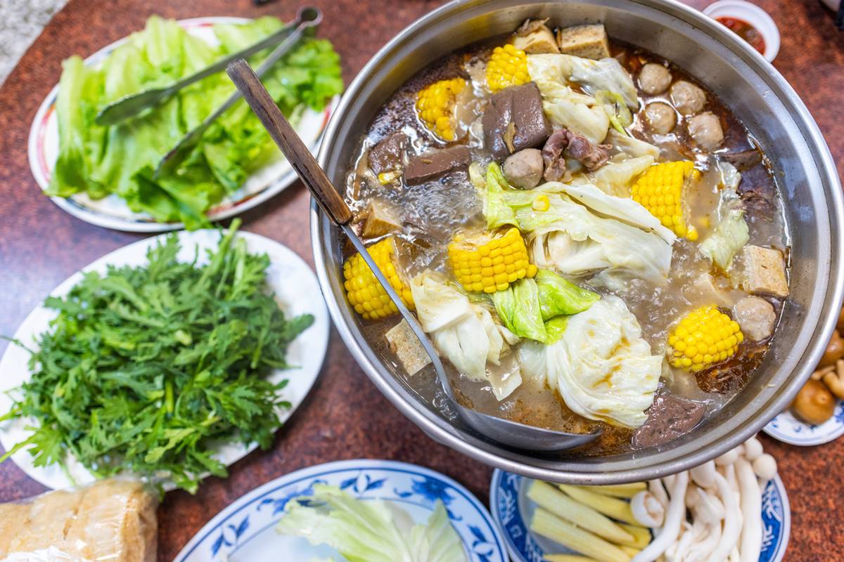 火鍋加什麼料內行？蝦滑、肉類被點名，網友再推２食材不踩雷：怎麼煮都好吃