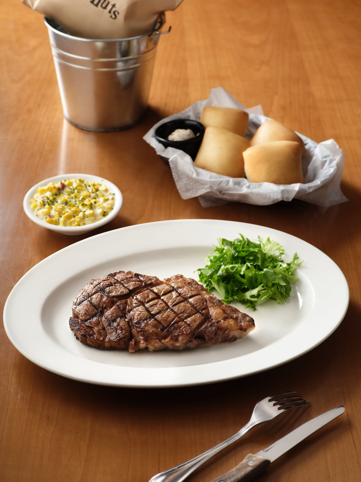 限定１天快衝！FRIDAYS「炭烤豬肋排」買一送一，加碼10盎司牛排省201元