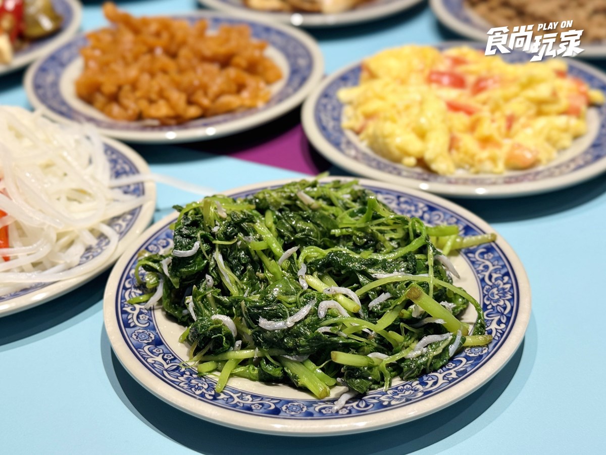 40年老字號「最強清粥小菜」插旗信義！25元起爽嗑家常菜，必點Q嫩紅燒蹄膀