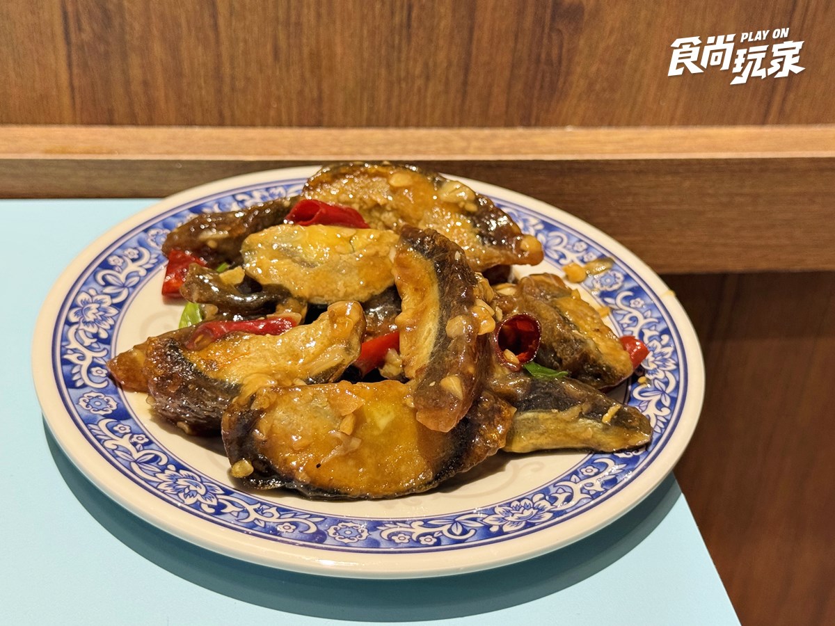 40年老字號「最強清粥小菜」插旗信義！25元起爽嗑家常菜，必點Q嫩紅燒蹄膀