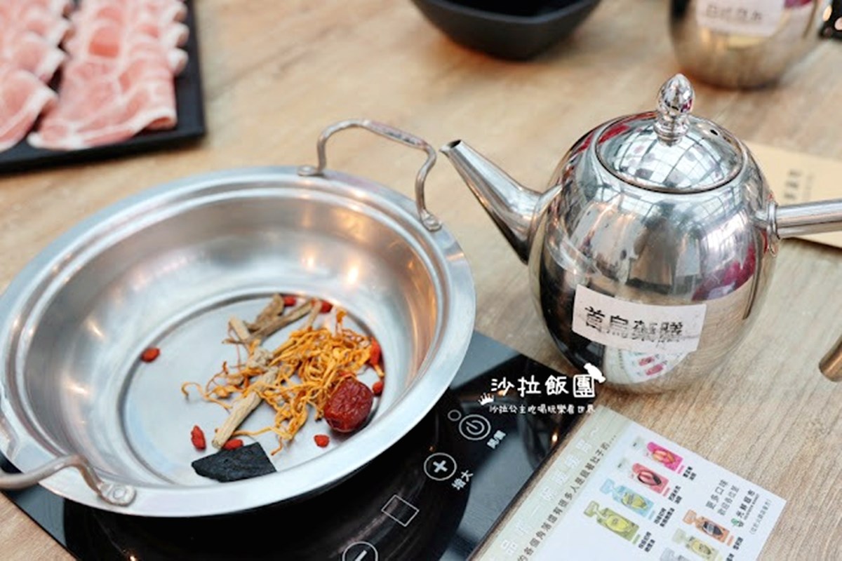 399元火鍋吃到飽！「全台最美玻璃屋鍋物」暢吃水耕蔬菜、水果沙拉、甜點麻糬