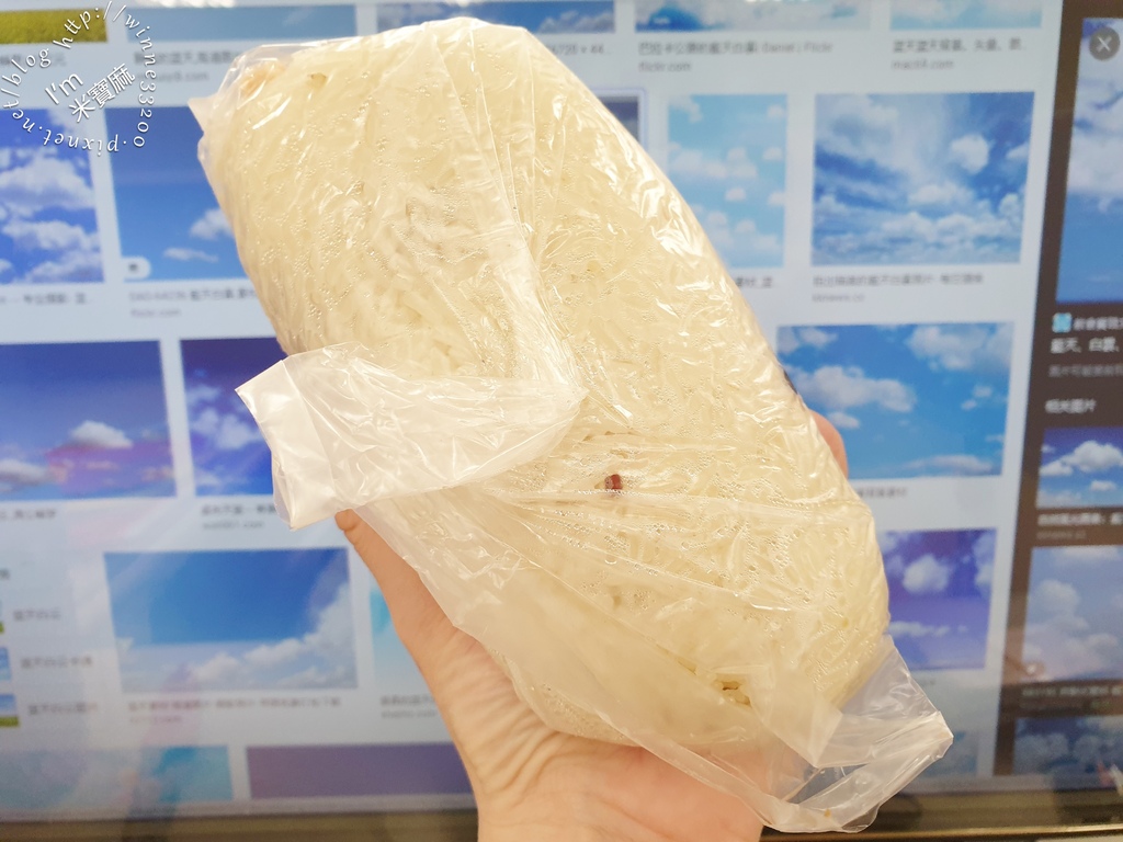 板橋35元「巨無霸NG飯糰」爆紅！驚人份量＋銅板價格太佛心，吃１顆飽到中午