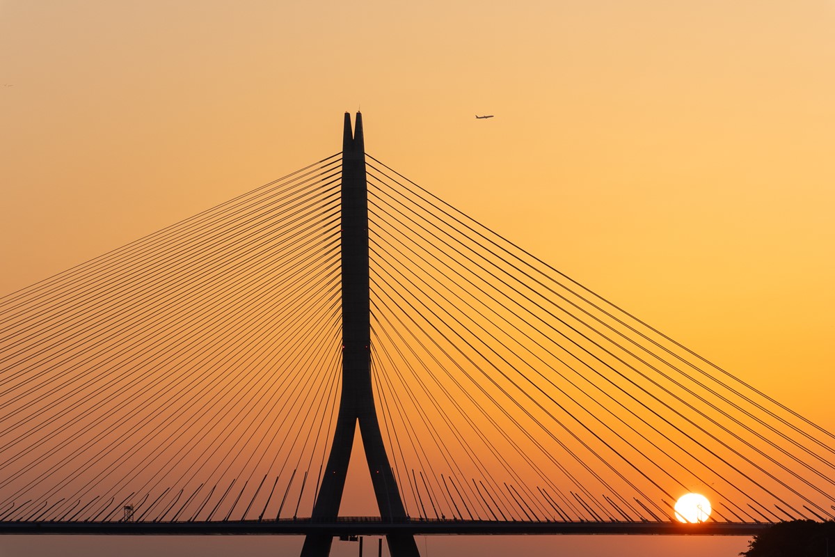 草帽小子海賊團來了！歡慶淡江大橋通車，12米「千陽號」現身、免費開放登船