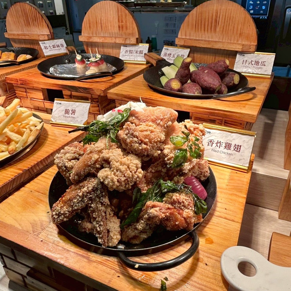 469元起火鍋吃到飽！200款海鮮肉品＋自助吧暢吃，免費吃哈根達斯雪糕
