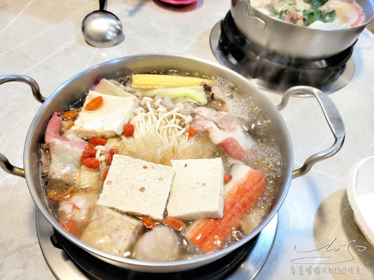 170元小火鍋吃到飽！招牌臭臭鍋濃郁必點，自助吧主食、飲品、冰淇淋吃到飽