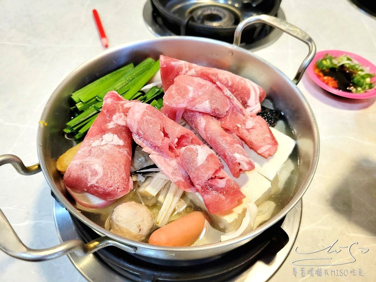 170元小火鍋吃到飽！招牌臭臭鍋濃郁必點，自助吧主食、飲品、冰淇淋吃到飽
