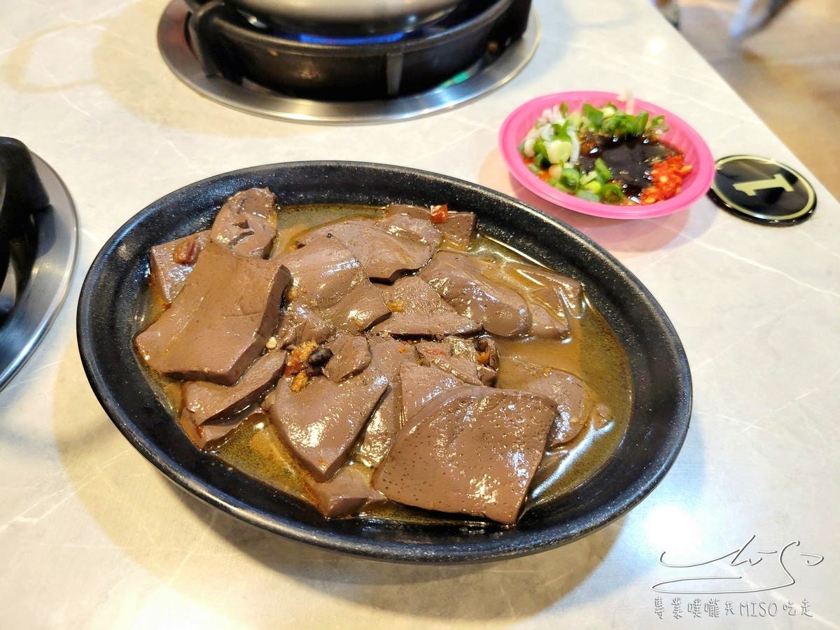 170元小火鍋吃到飽！招牌臭臭鍋濃郁必點，自助吧主食、飲品、冰淇淋吃到飽
