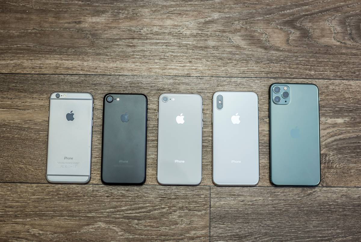 iPhone哪一代最好用？「最強神機是它」耐摔、電池健康度佳，贏過6S、８