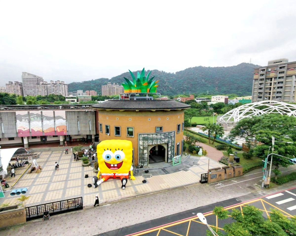 巨大海綿寶寶、派大星現身新北！開逛１日限定美食市集，免費玩主題拍貼機