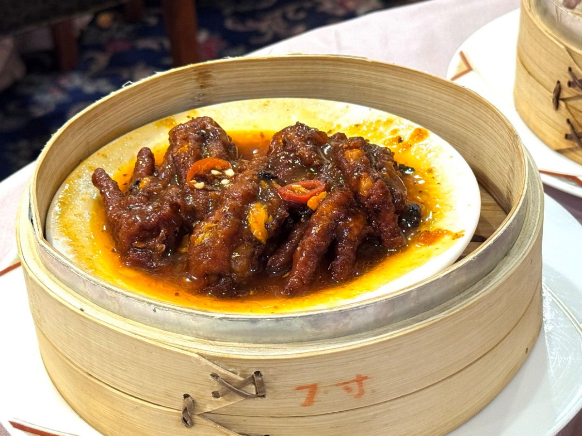 台中也有港點吃到飽！月底前４人同行１人免費，菜單50道點心、熱炒任你點