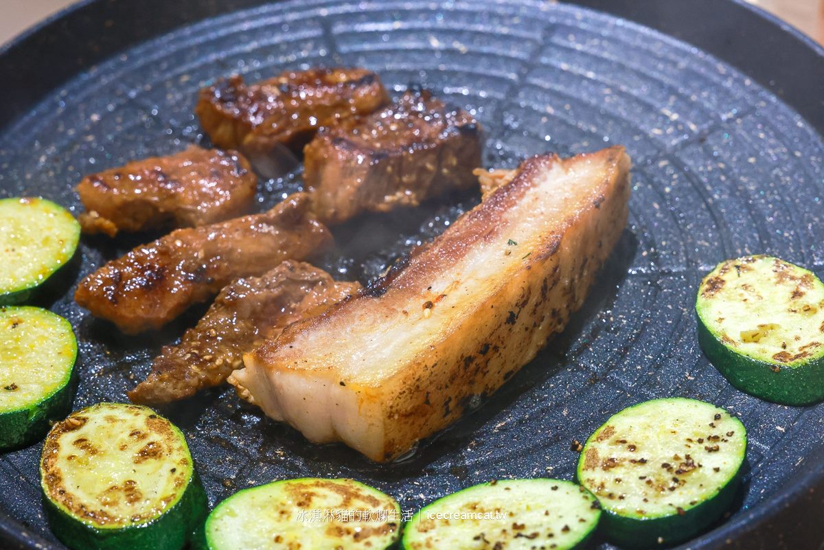 280元起就能吃!4.7星高CP值韓式燒肉,生醃章魚、泡菜7種小菜無限夾 280元起就能吃!4.7星高CP值韓式燒肉,生醃章魚、泡菜7種小菜無限夾
