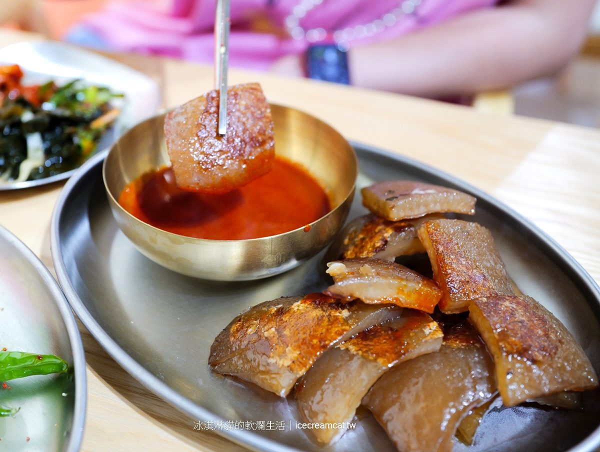 280元起就能吃!4.7星高CP值韓式燒肉,生醃章魚、泡菜7種小菜無限夾 280元起就能吃!4.7星高CP值韓式燒肉,生醃章魚、泡菜7種小菜無限夾