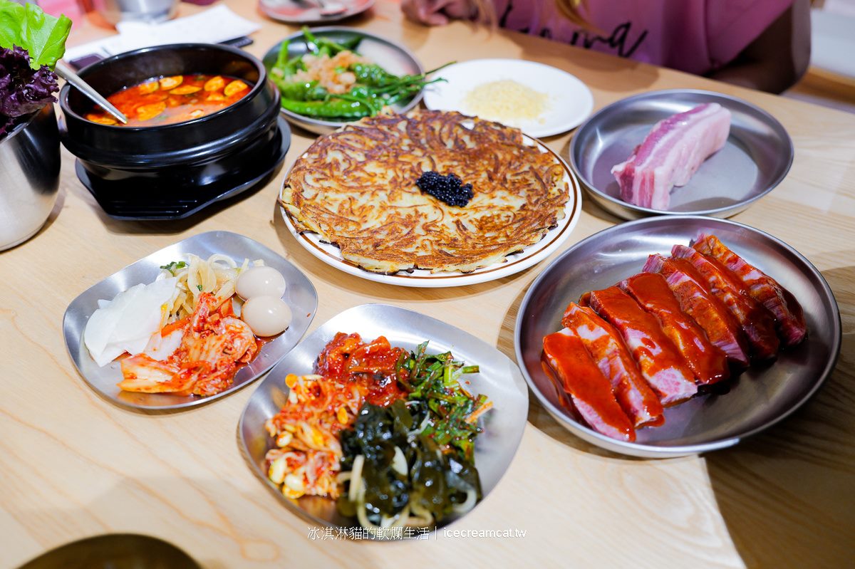 280元起就能吃!4.7星高CP值韓式燒肉,生醃章魚、泡菜7種小菜無限夾 280元起就能吃!4.7星高CP值韓式燒肉,生醃章魚、泡菜7種小菜無限夾