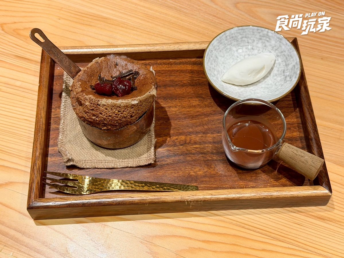 免費吃680元海鮮寶盒！王品「阪前鐵板燒」新菜單，爽嗑龍蝦、和牛11道