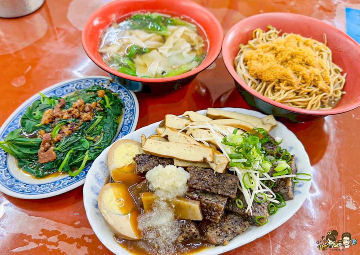 第一次吃到麻醬麵配肉鬆!高雄果貿50年老店這一味超特別,老饕加推靈魂炒飯 第一次吃到麻醬麵配肉鬆!高雄果貿50年老店這一味超特別,老饕加推靈魂炒飯