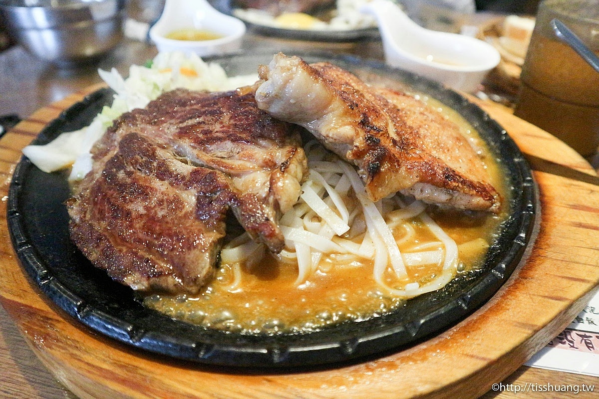 宜蘭反差感「越南牛排」！不配鐵板麵配河粉，５種越式醬汁、自助吧吃到飽