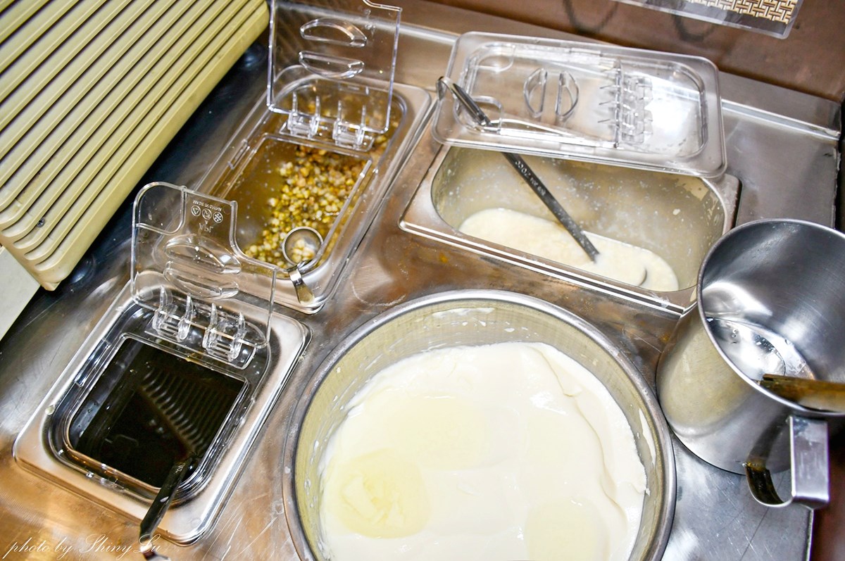 190元起吃到飽!超狂「爆量雞湯麵」豆花、霜淇淋、飲料無限續,必嗑香菜粥 190元起吃到飽!超狂「爆量雞湯麵」豆花、霜淇淋、飲料無限續,必嗑香菜粥