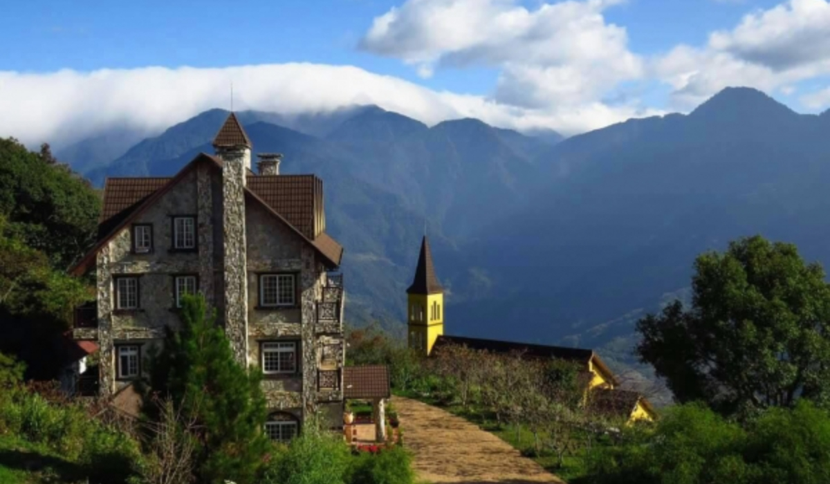 海拔最高燒肉店！坐擁清境山景吃和牛，入住歐式城堡還能爽享「一泊四食」