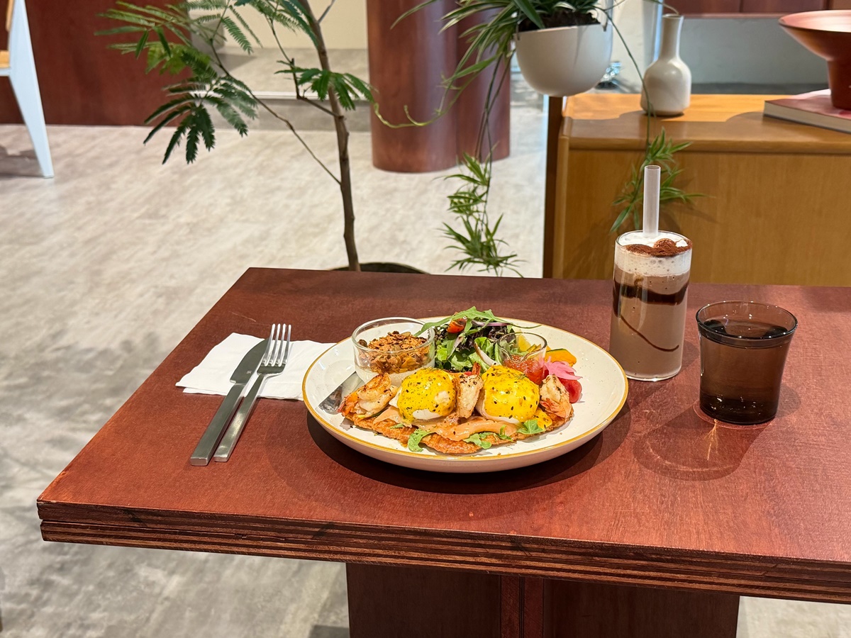 內湖最美咖啡廳＋1！「LOST and Found」３店：抹茶冰淇淋瀑布、私人美術館
