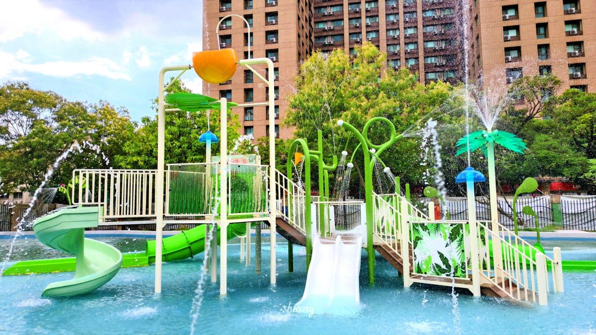 １日限定免費入園！台北水樂園「快閃園遊會」，玩滑水道、免費吃冰棒