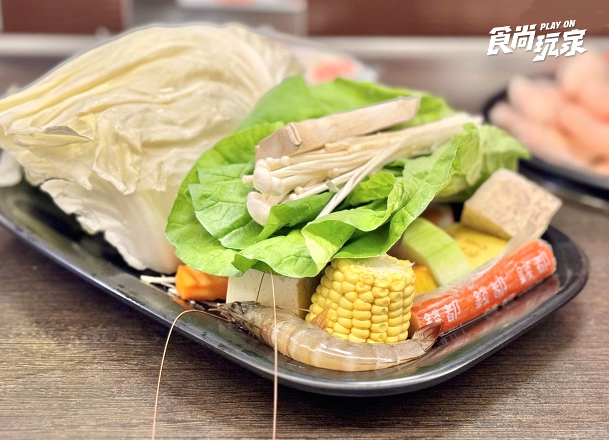 「錢都X旺萊山」首推鳳梨鍋!379元自助吧、冰沙甜點吃到飽,肉品買一送一 「錢都X旺萊山」首推鳳梨鍋!379元自助吧、冰沙甜點吃到飽,肉品買一送一