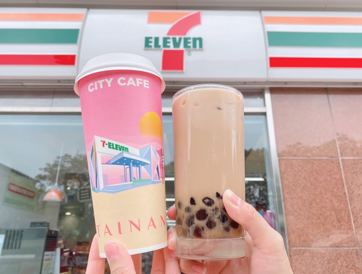 星巴克買一送一！連假開工買一送一、全品項85折都有，超商優惠一次喝
