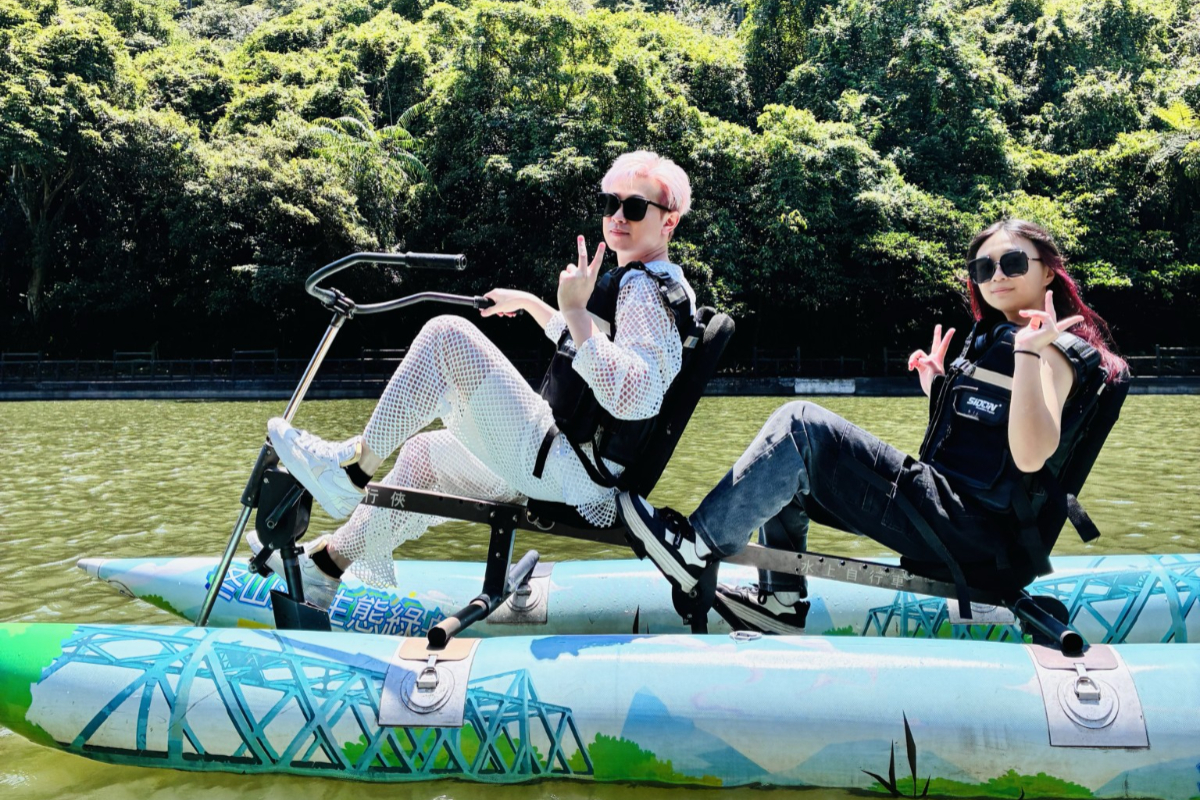 全台首座環湖充氣城堡！長埤湖打造300坪水上氣墊樂園，50元入園賞湖景步道