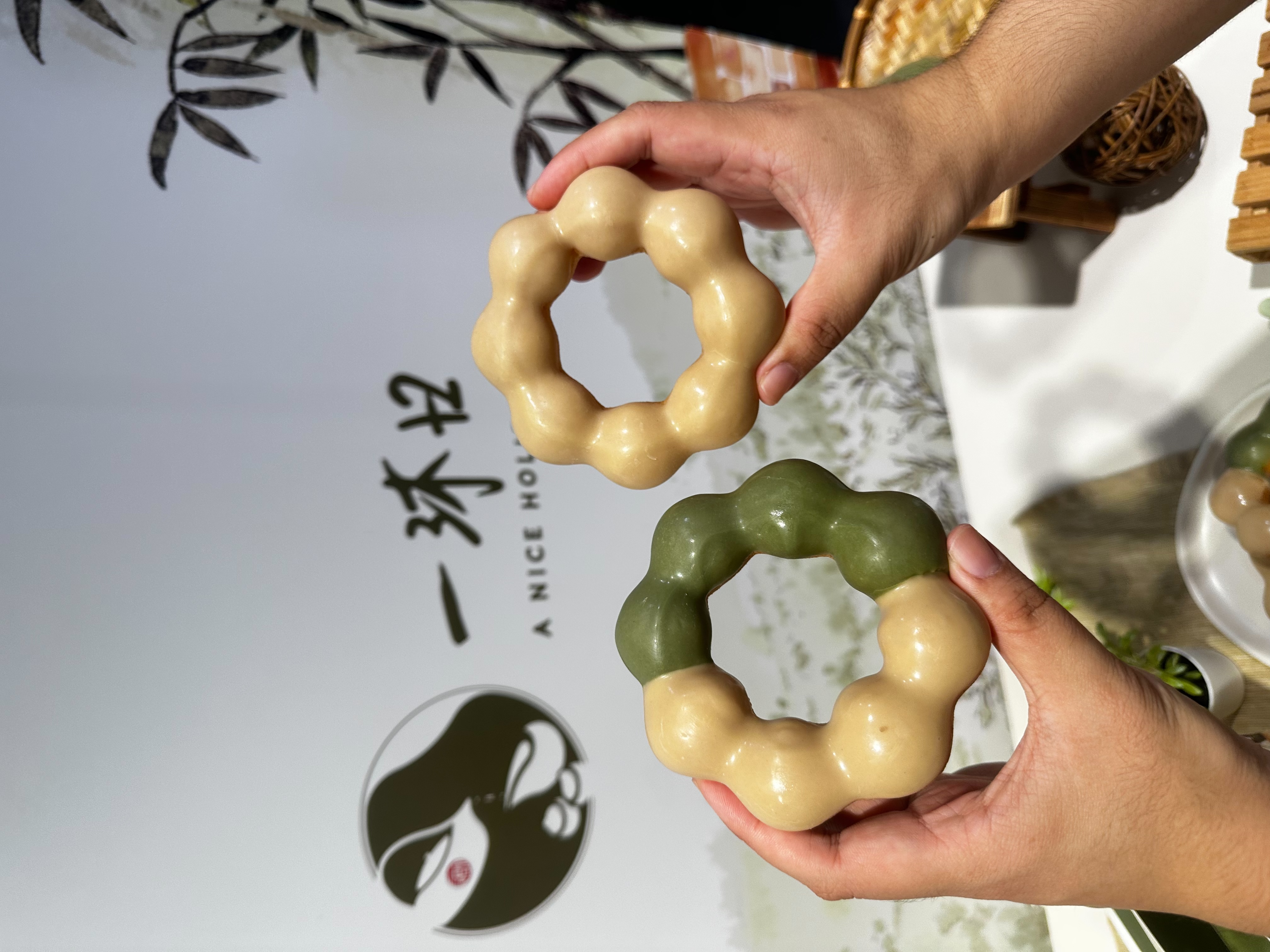 逮丸奶茶變波堤!「Mister Donutx一沐日」6款新品,草仔粿、粉粿甜甜圈登場 逮丸奶茶變波堤!「Mister Donutx一沐日」6款新品,草仔粿、粉粿甜甜圈登場