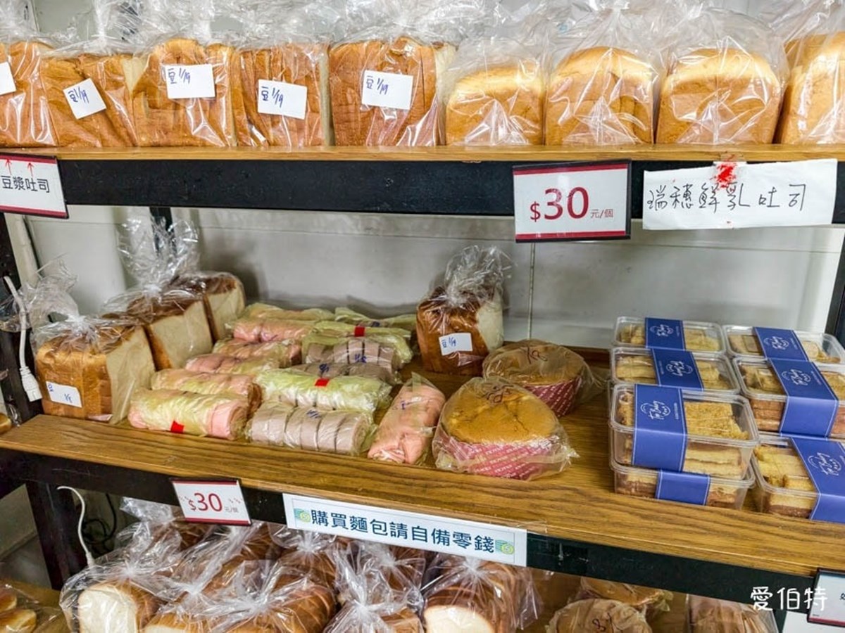 每個只要５元起！24小時營業「老字號麵包工廠」搶瘋，必嗑哈密瓜菠蘿
