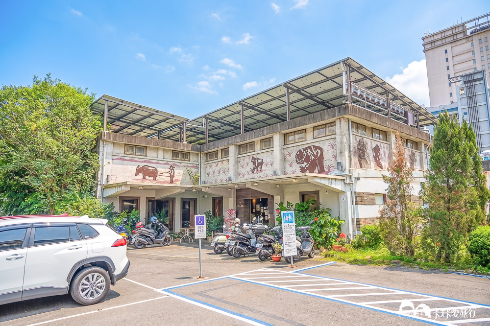 宜蘭百年穀倉變身火鍋店！小農蔬菜自助吧、手搖飲級特調，30種食材吃到飽