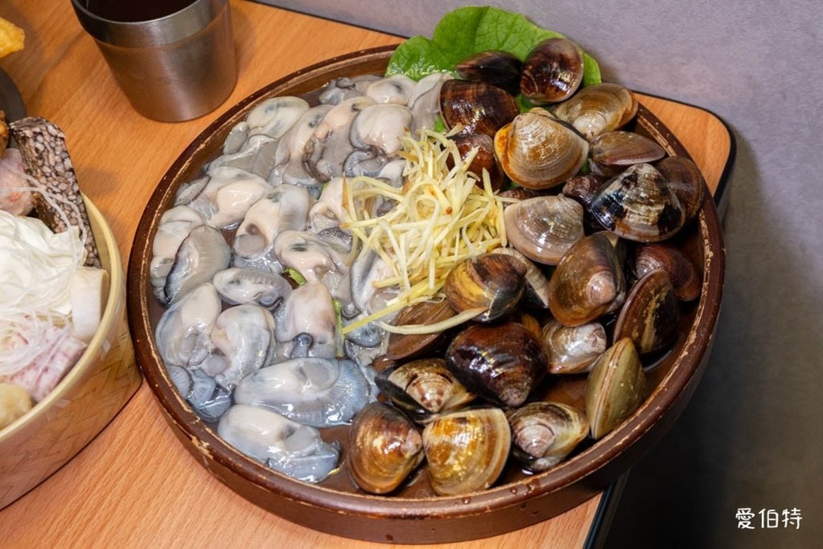 180元起吃到飽！4.9星「平價小火鍋」自助吧零食、鴨血豆腐、冰淇淋暢吃