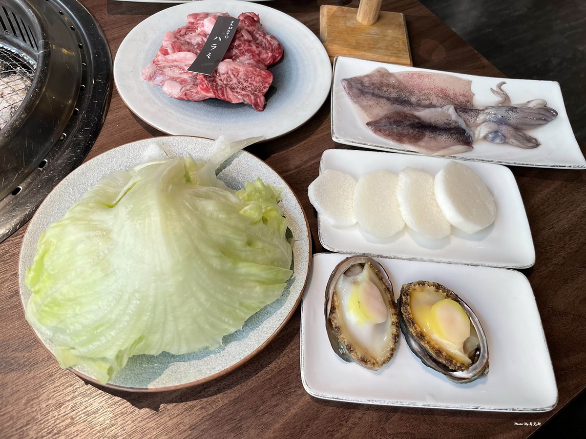 999元吃到飽！台中「銀山燒肉」無限供應和牛、壽喜燒、珍奶，壽星９折優惠
