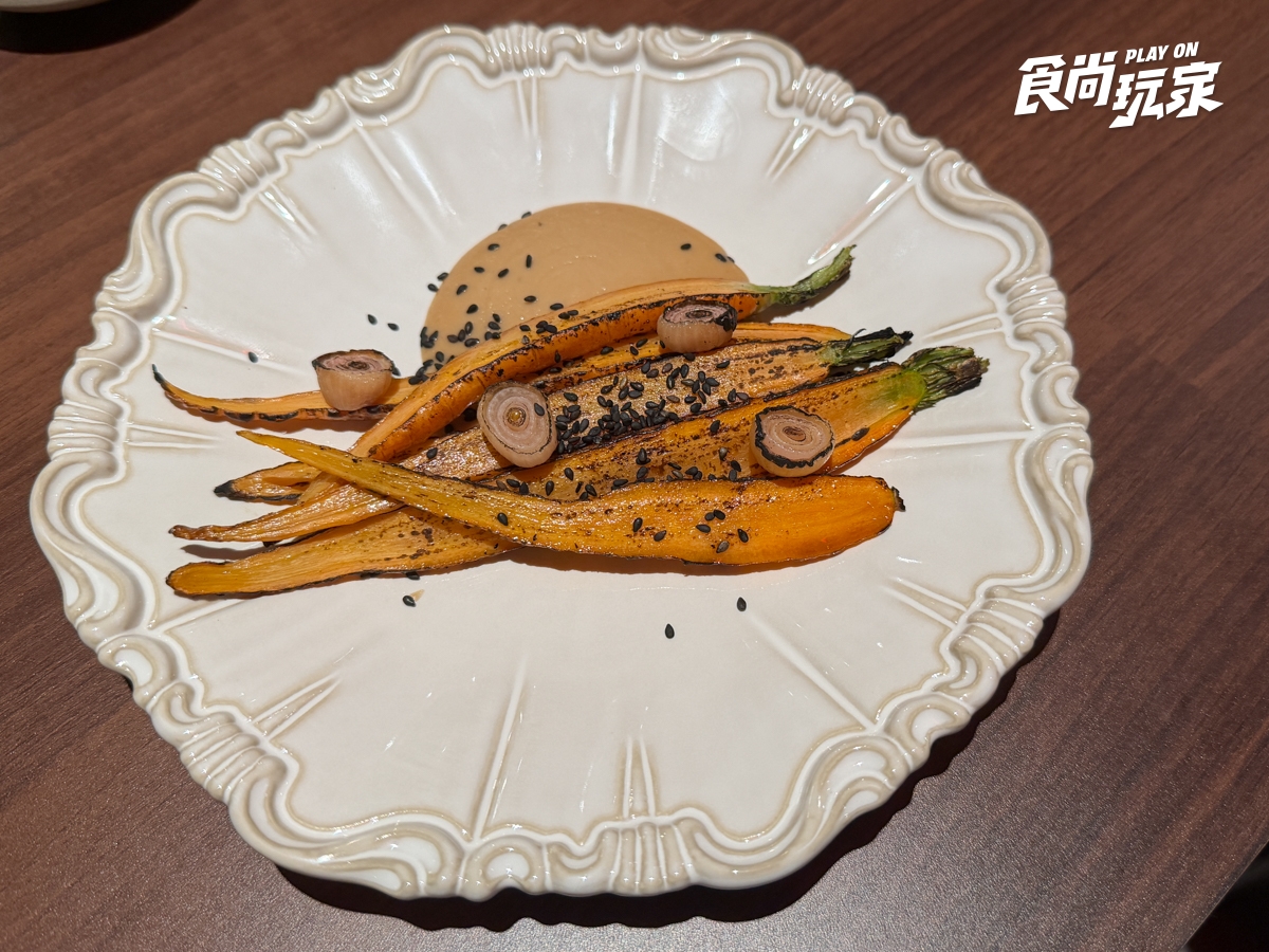 台北約會餐廳+1!AURA Bar & Grill主打炭火直烤,菲力牛排、胭脂蝦必吃 台北約會餐廳+1!AURA Bar & Grill主打炭火直烤,菲力牛排、胭脂蝦必吃