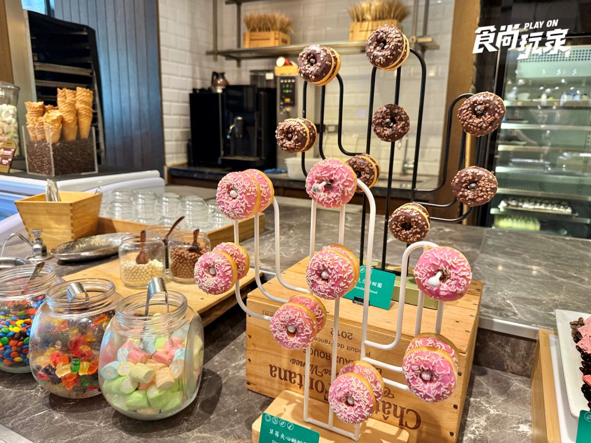 吃到飽４人同行１人免費！台南排隊名店、鱔魚意麵、現做愛文芒果冰無限吃