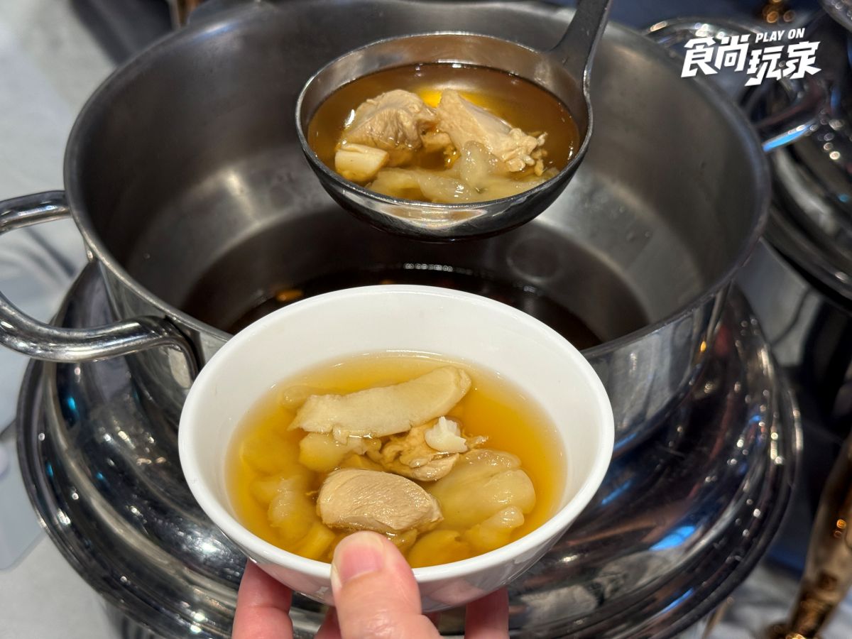 台北「港點吃到飽」霸氣回歸!逾50道料理無限供應,必吃推車燒臘、蒸籠點心 台北「港點吃到飽」霸氣回歸!逾50道料理無限供應,必吃推車燒臘、蒸籠點心