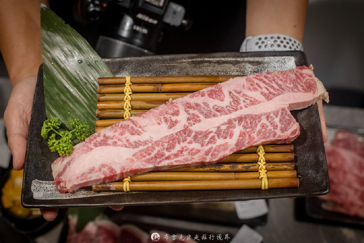 免費送海膽干貝！最強燒肉吃到飽超狂新菜單，A5和牛、生魚片山、手搖無限點