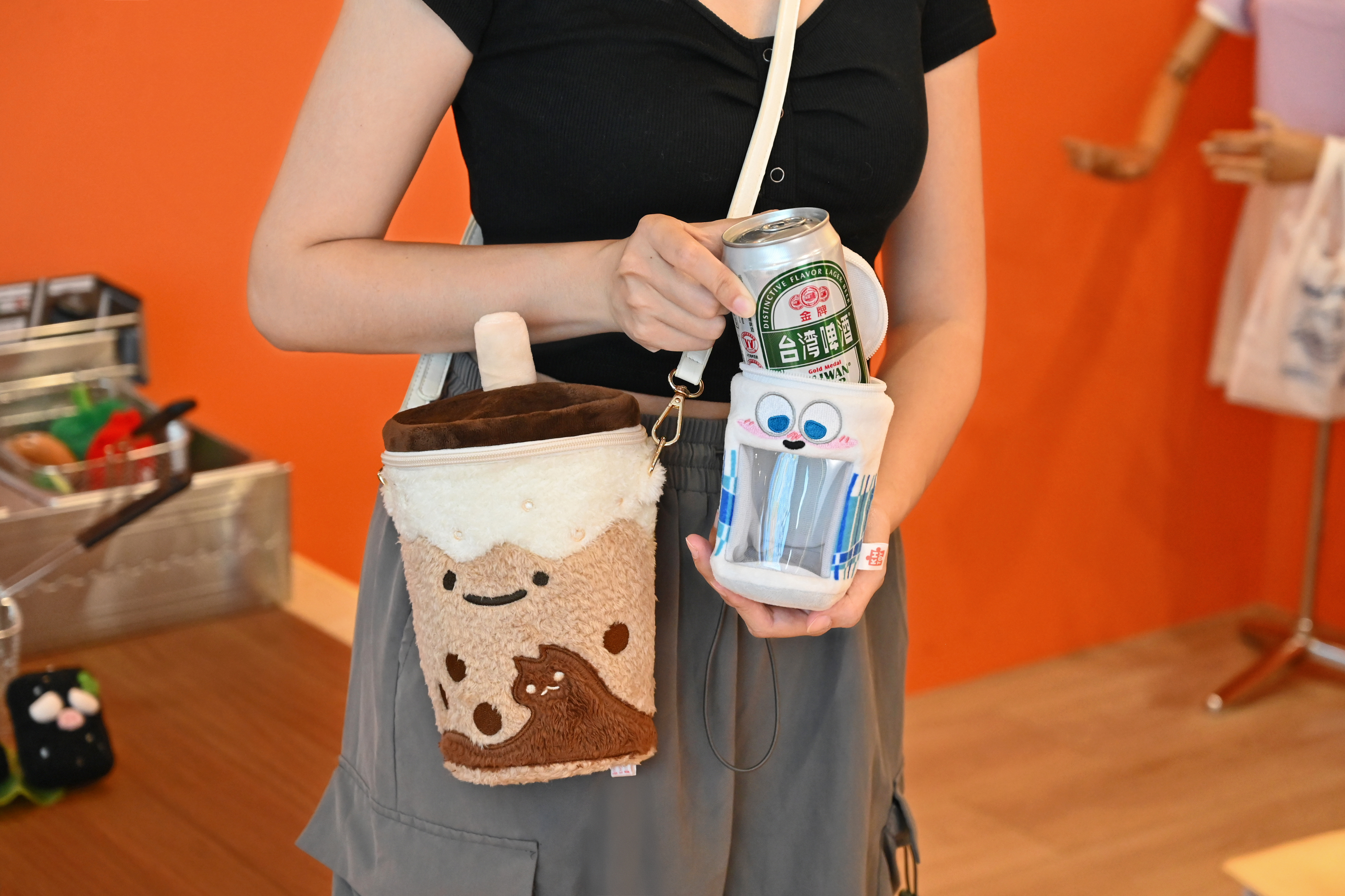 全台最大絨毛玩偶樂園！鹽酥雞DIY、玩總５＋三麗鷗新品，HOLA哆啦A夢新品一次看
