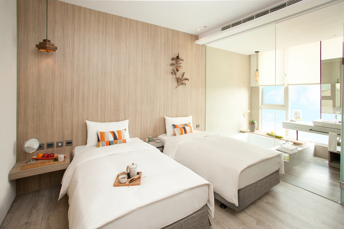 iPhone換電池省1,000元！德誼22週年祭５大永續優惠，騎YouBike抽萬元禮
