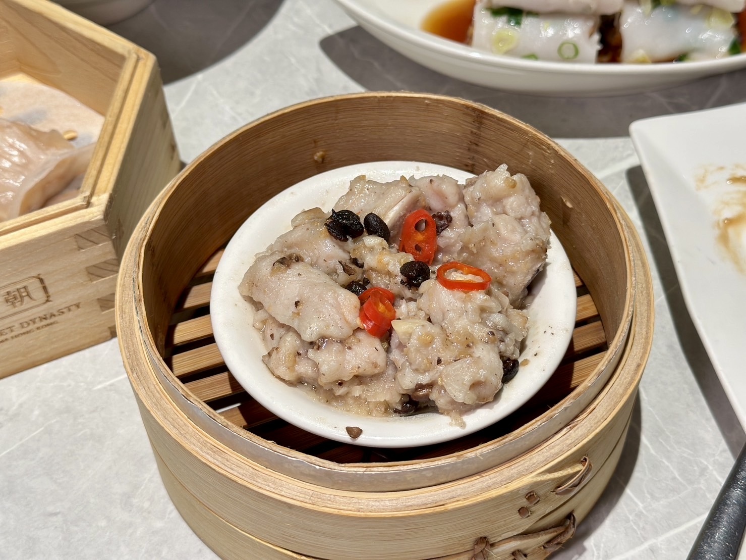 729元爽嗑40道港點！港式茶餐廳「糖朝」推吃到飽，蘿蔔糕、楊枝甘露必點